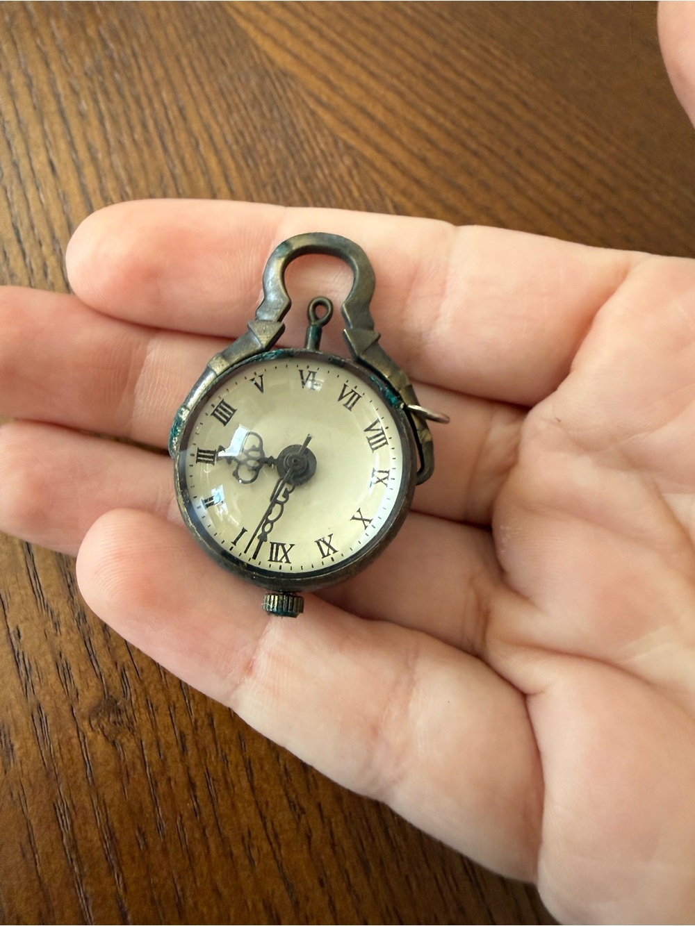 Vintage Brass-Tone Pocket Watch Accent - Cream Dial